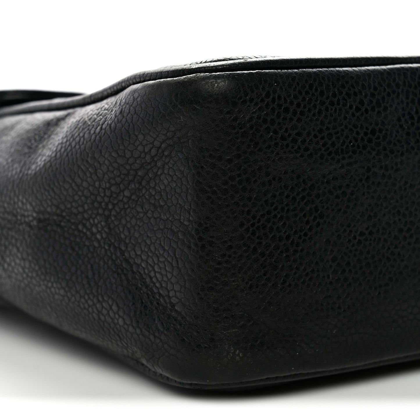 Caviar Vertical Quilted Small Single Flap Black