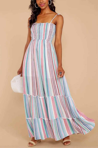 Vestido con estampado de rayas de colores