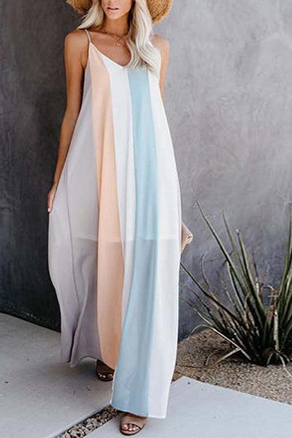 Vestido largo a rayas con cuello en V
