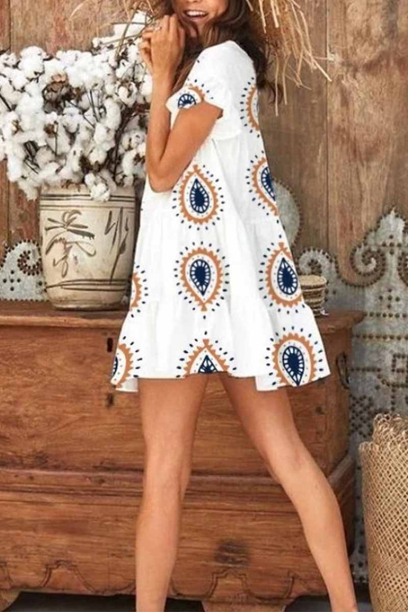 Vestido mini con cuello redondo y estampado de gotas de agua