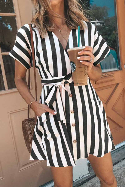Vestido de rayas con botones y cuello en V (2 colores)
