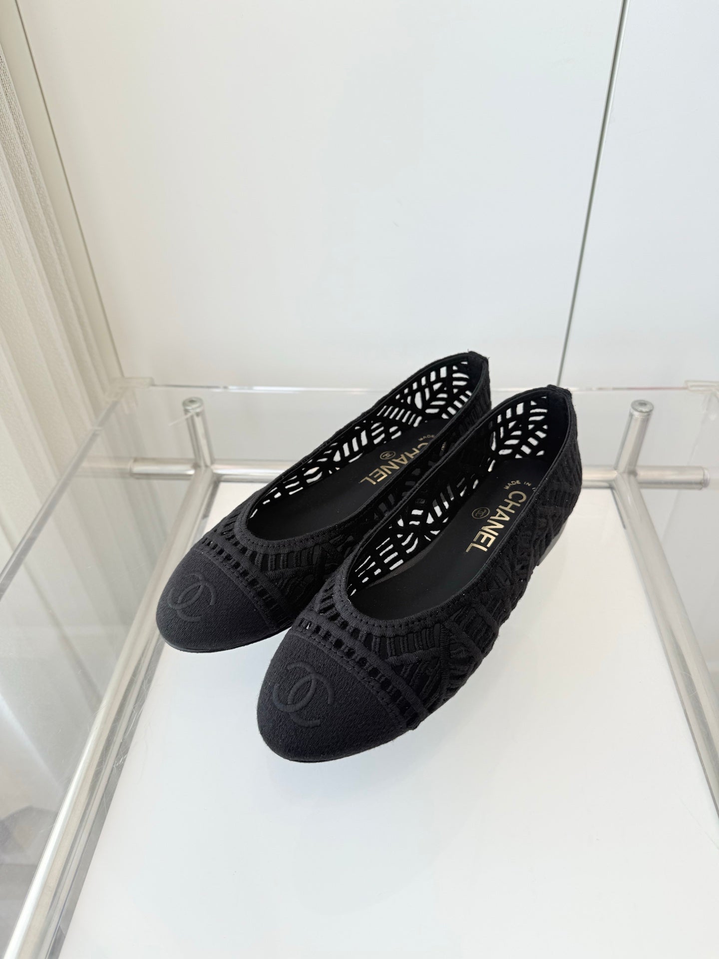 Chanel 26 Ladies Ballet Flats Black in Fabric 597336