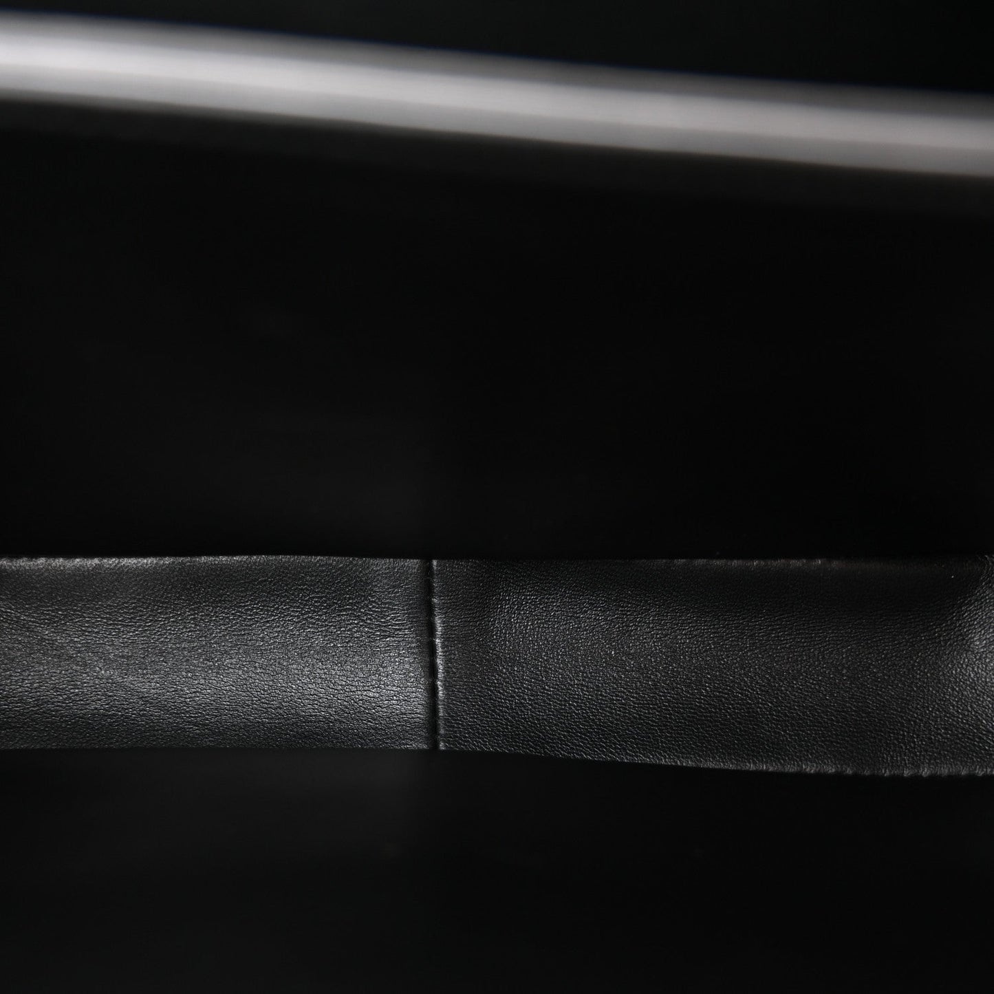 Shiny Calfskin Medium Triomphe Black