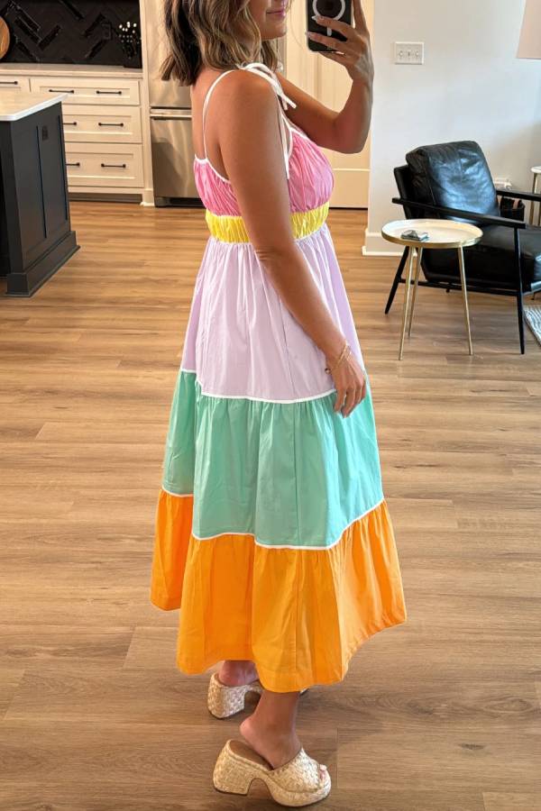 Vestido largo fluido de cintura alta con bolsillos, tirantes anudados y bloques de color multicolor