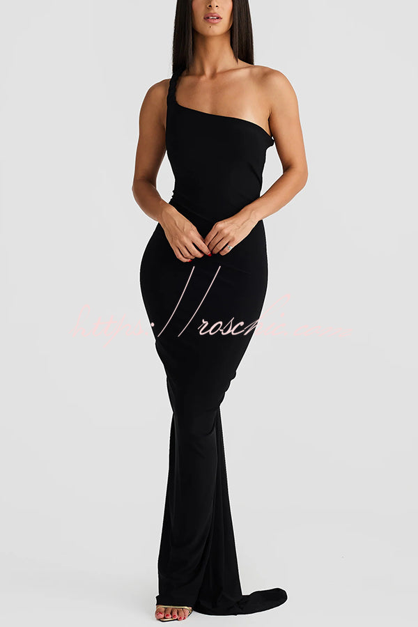Sexy Halter Neck Open Back Pleated Slim Fit Maxi Dress