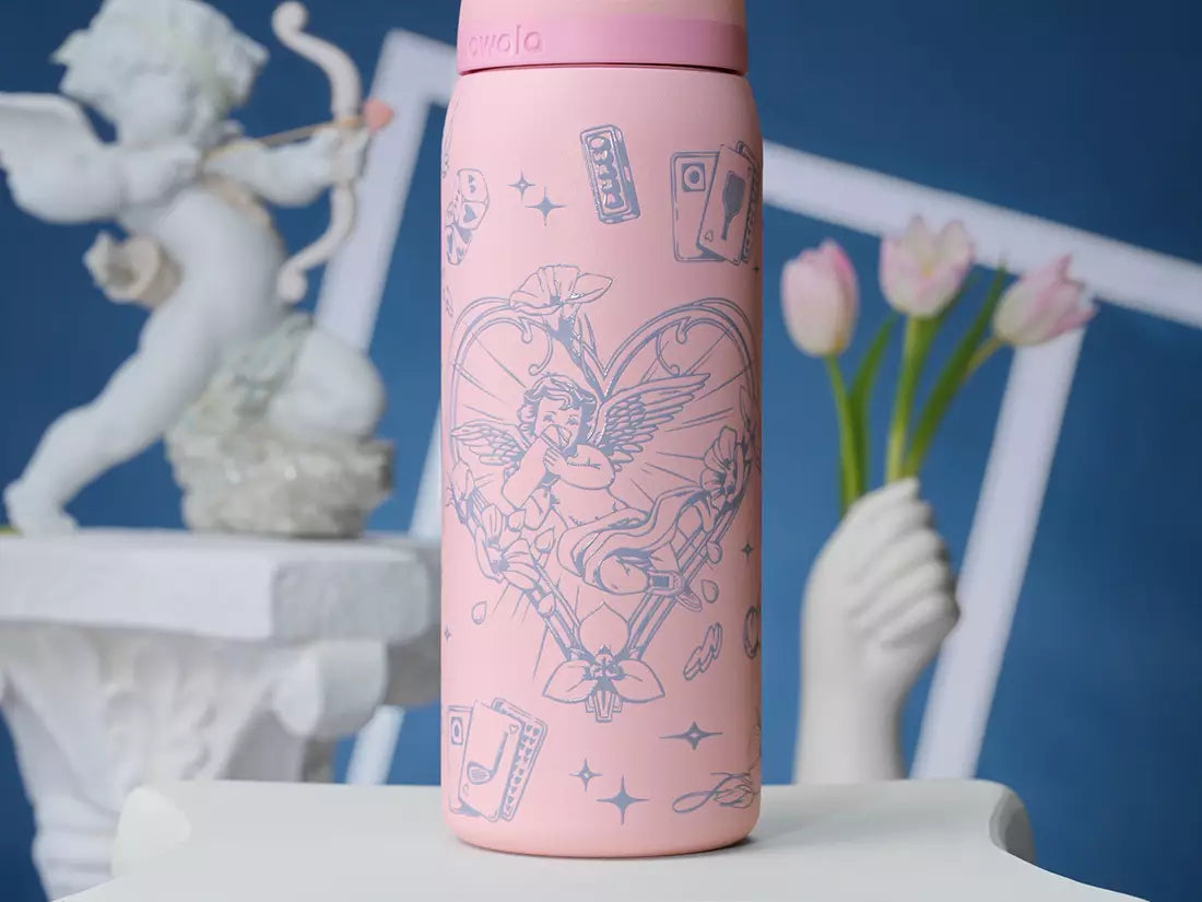 Owala 32 oz. FreeSip Stainless Steel Water Bottle - Shot to the Heart