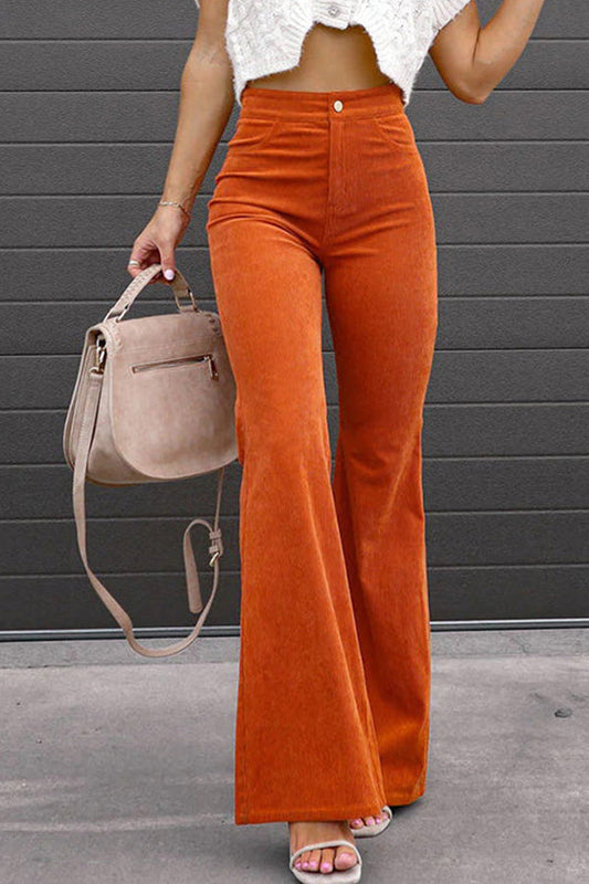 Pantalones acampanados de pana con bolsillos