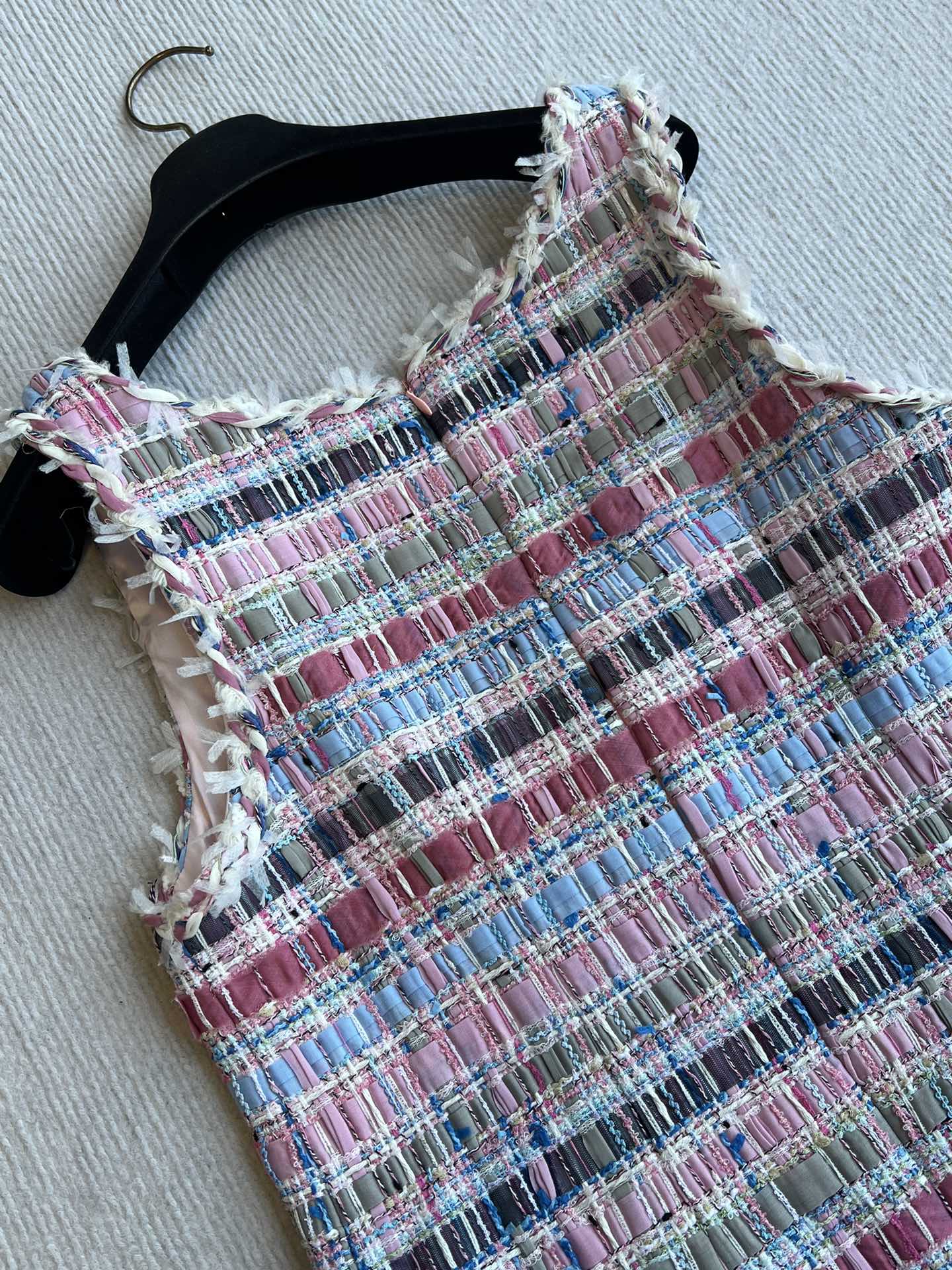CC 25SS V-neck Vest Dress with Hand-Woven Tassel Ribbons Colorful 277225