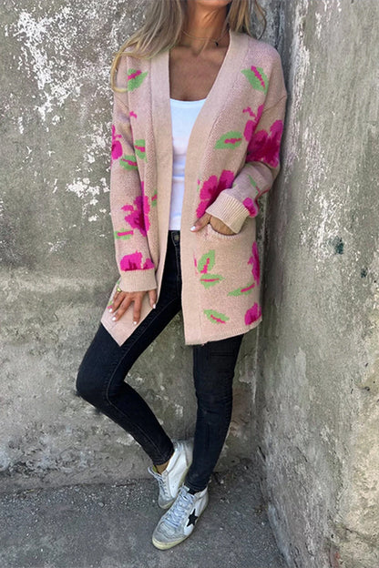 Cárdigan abierto con bolsillos y estampado floral en color albaricoque