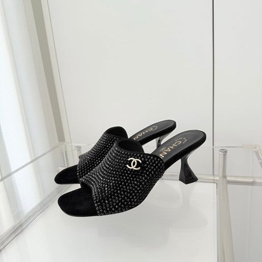 CC 26 Sandal 70 Black Rhinstone Deer Hide 597372