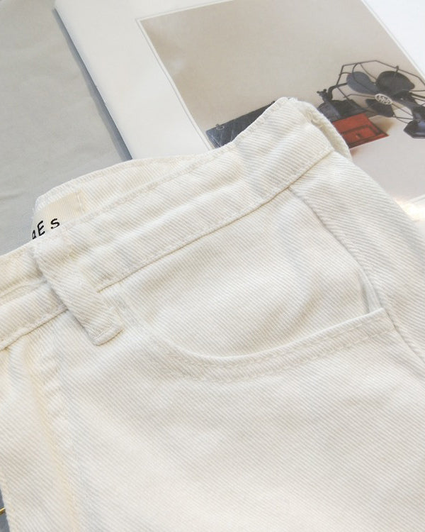 Solid Color Retro High Waist Raw Edge Fringed Denim Shorts