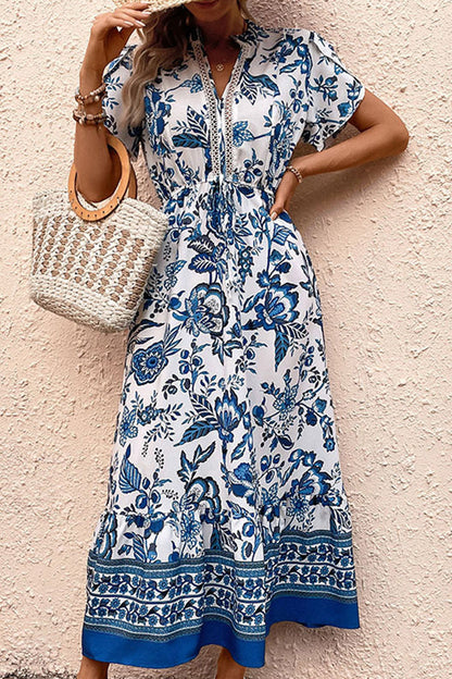 Vestido azul bohemio con cuello en V