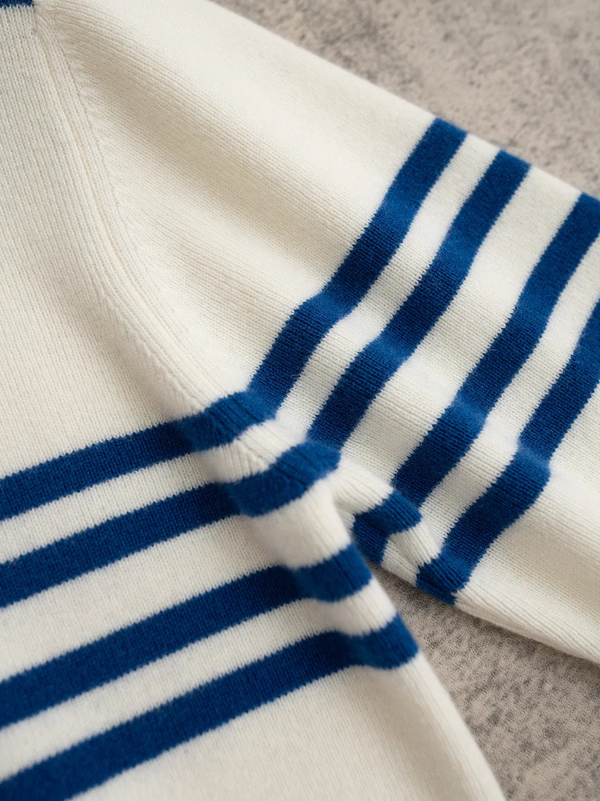 PRADA 25S TURTLENECK SWEATER 403