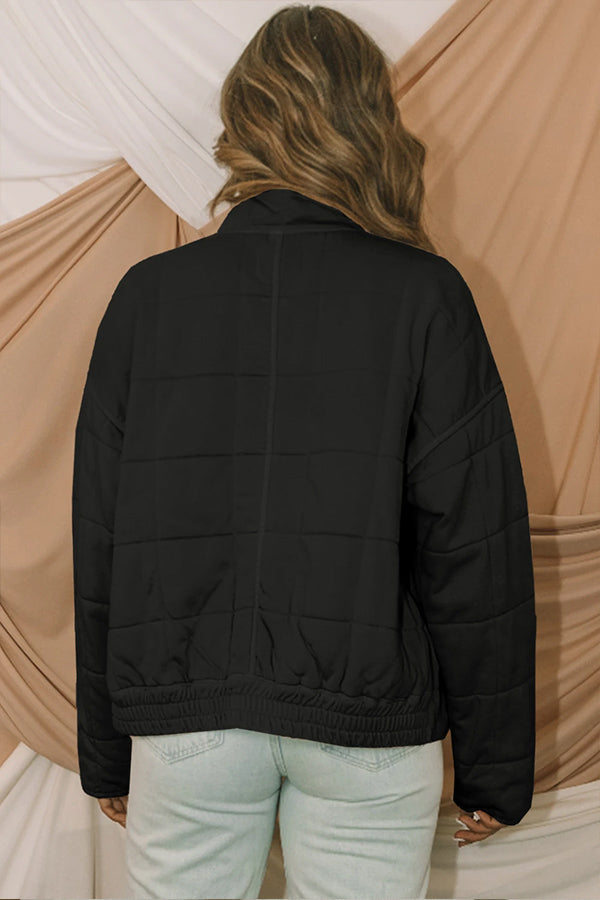 Chaqueta corta acolchada con bolsillo y cremallera
