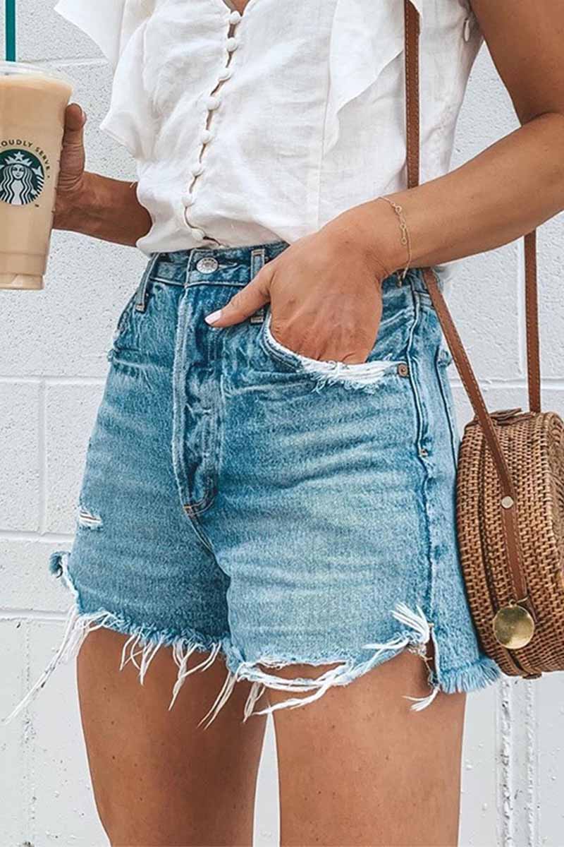Shorts vaqueros de verano con flecos, rotos y botones sueltos