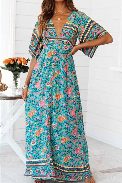 Vestido azul hasta los tobillos con estampado floral