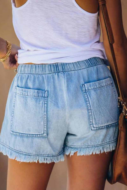 Shorts vaqueros finos con flecos y cordones