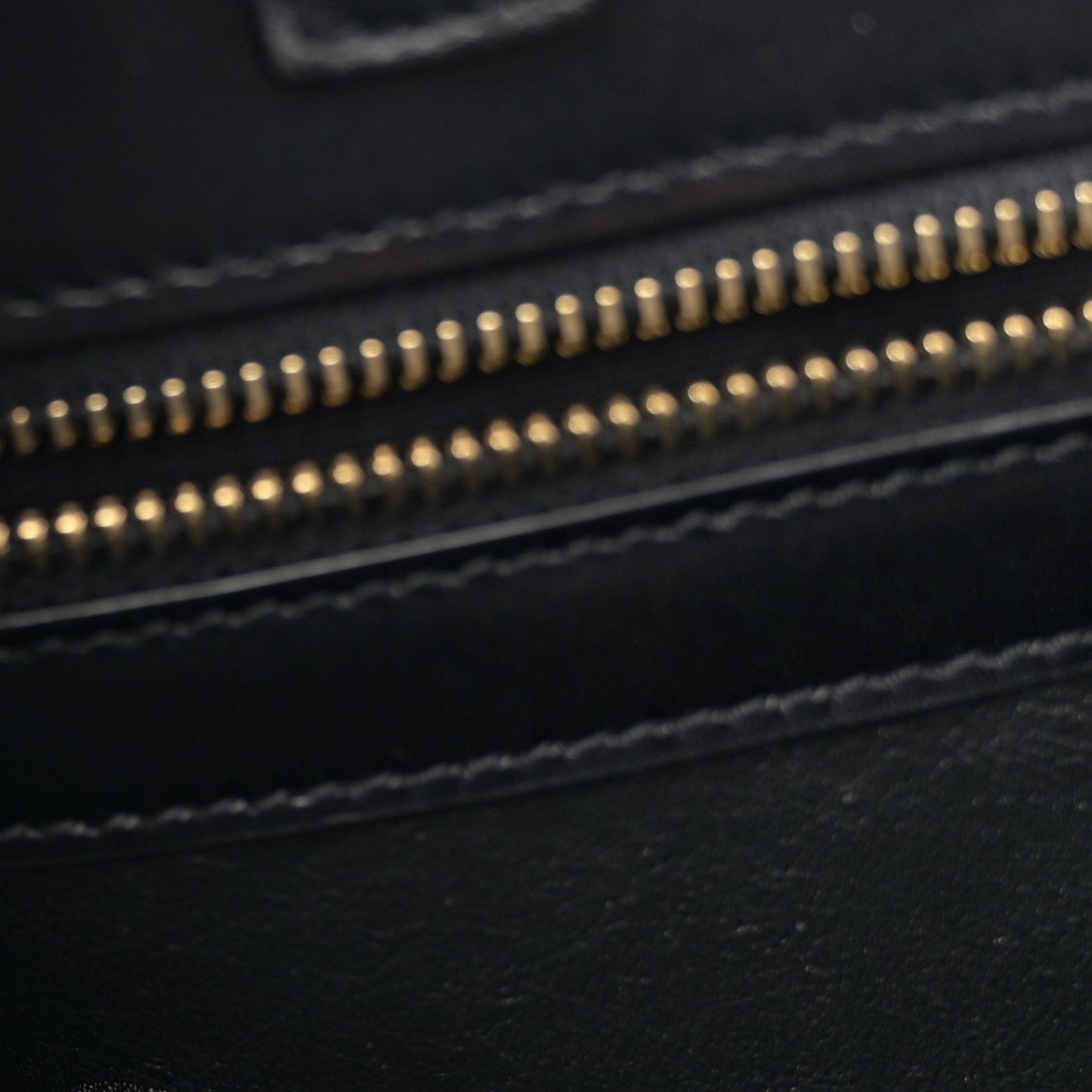 Calfskin Medium Manhattan Shopper Tote Black