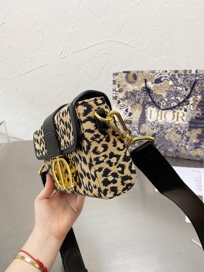 Dior 30 Montaigne Box Bag