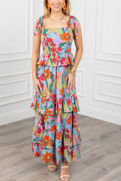 Vestido largo con volantes, tirantes y estampado floral bohemio multicolor