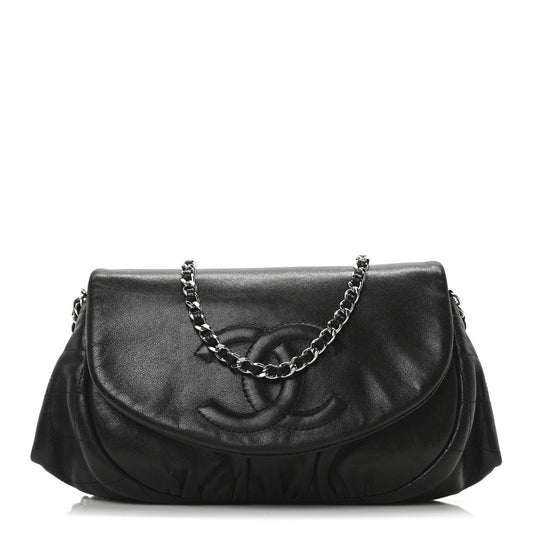 Lambskin Half Moon Wallet On Chain WOC Black