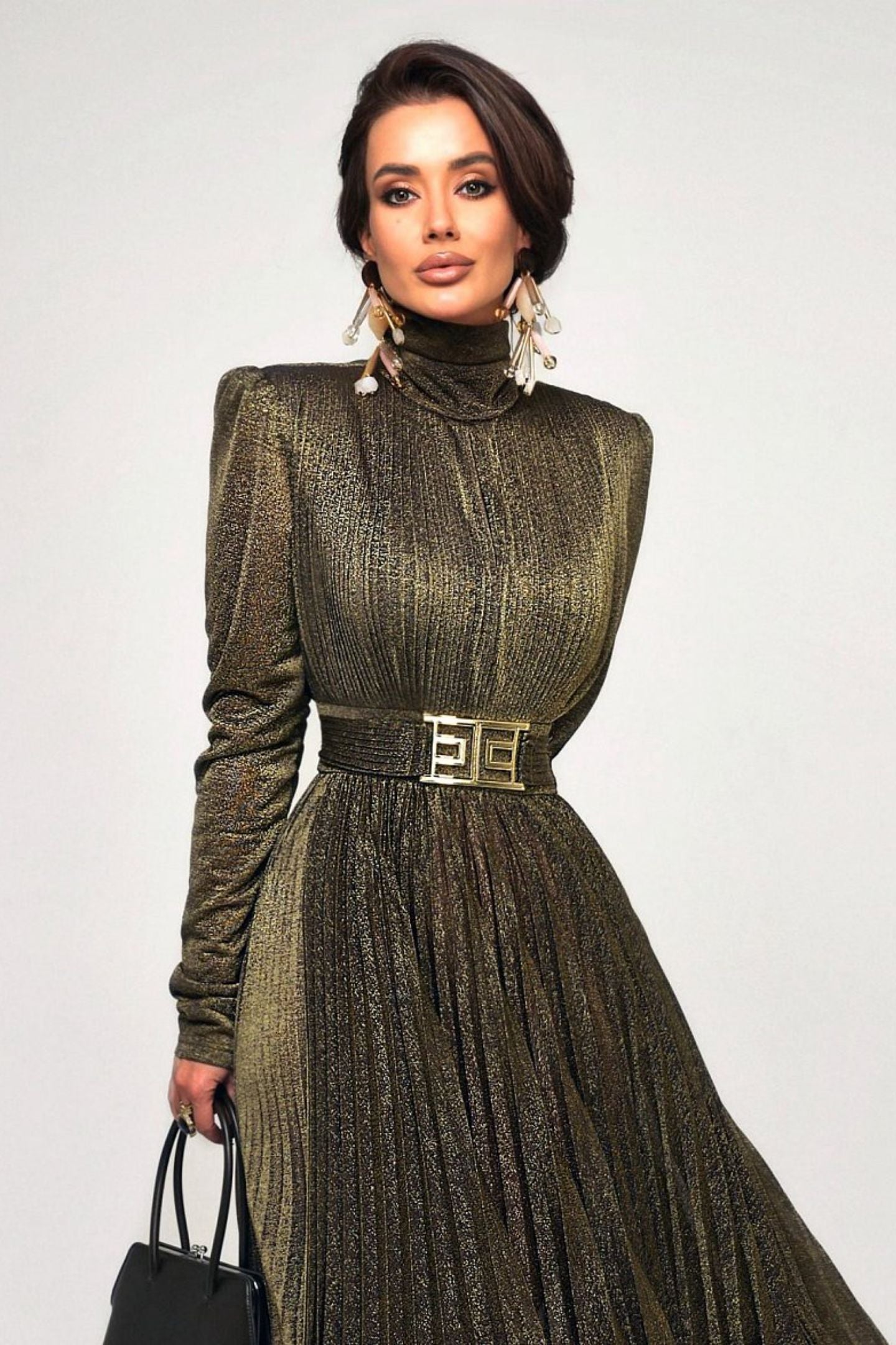 Vestido largo plisado con cinturón metalizado Elsie 