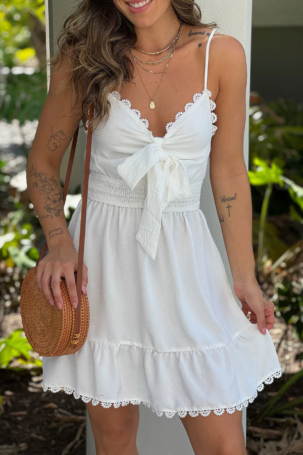 VESTIDO CORTO BLANCO ROJO CON LAZO