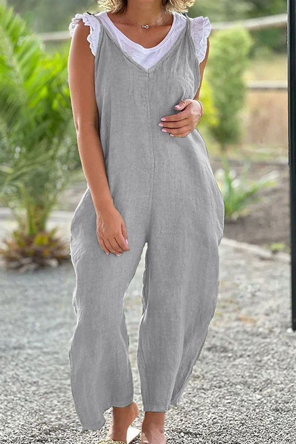 Mono largo de color liso con tirantes y pantalones anchos con escote en V