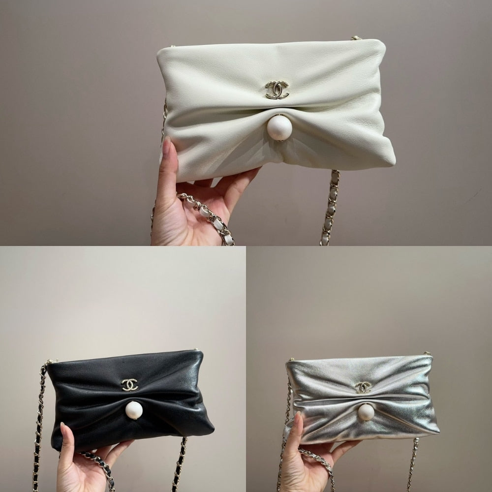 CHANEL CLUTCH WITH CHAIN GOLD TONE METAL SILVER 24CM AP4613 B20166 94306