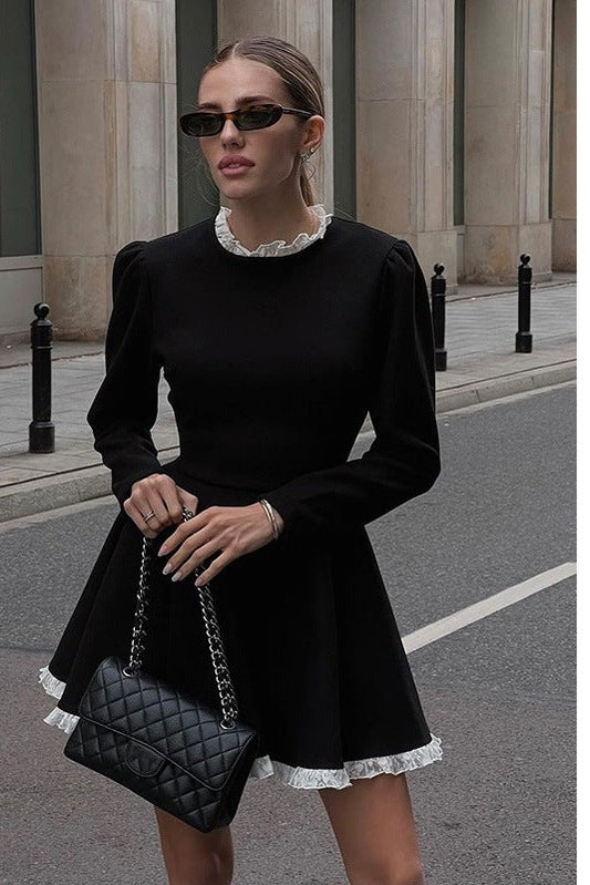 Vestido mini Norma de manga larga con ribete de encaje 
