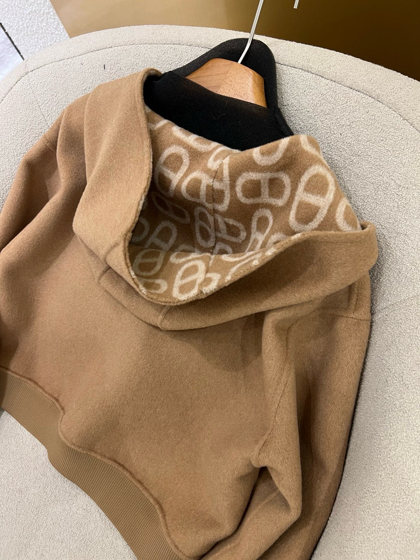 HM 25 Classic Pig Nose Monogram Hooded Coat Brown Cashmere 305170