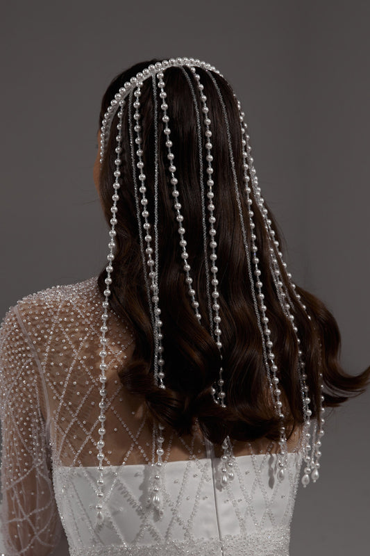Diadema con borlas de perlas de cristal 