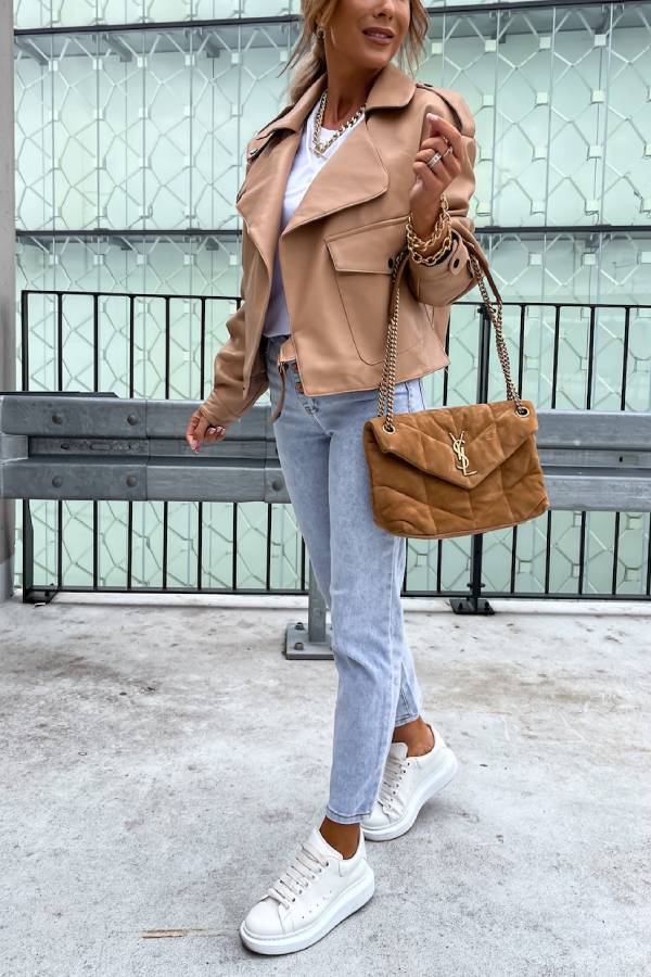 Chaqueta corta de cuero estilo británico con bolsillo de solapa