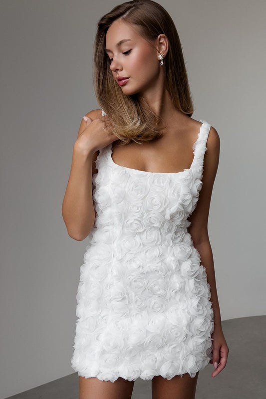 Vestido mini con encaje y apliques florales Doris