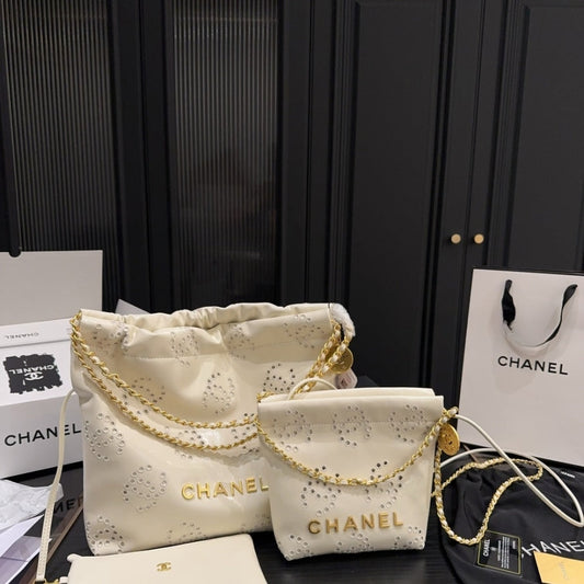 CHANEL 22 MINI HANDBAG SHINY AND GOLD TONE METAL WHITE AS3980 B19648 10601