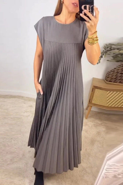 Vestido plisado sencillo sin mangas de color sólido