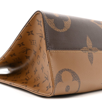 Reverse Monogram Giant Onthego MM