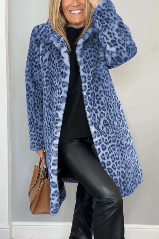 Abrigo de felpa de manga larga y largo medio con solapa y estampado de leopardo