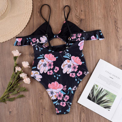 Lindo traje de baño floral de una pieza