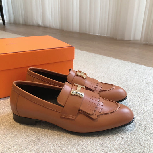 Royal Loafer Gold Calfskin With Fringe Detail And Pink Gold Signature Buckle 509412