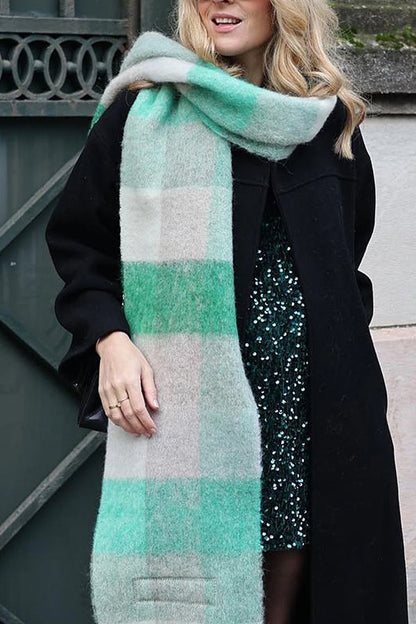 Minivestido de terciopelo con lentejuelas y manga corta de Skobeloff