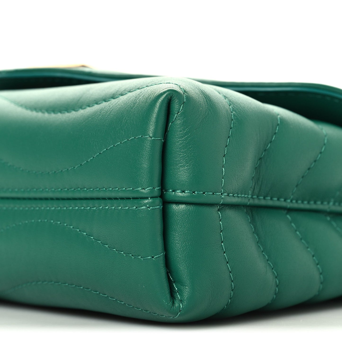 Calfskin New Wave Chain Bag MM NM  Emerald