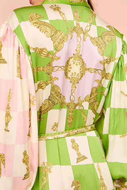 Vestido camisero largo con cinturón y mangas abullonadas con estampado único de satén para fiesta en el jardín