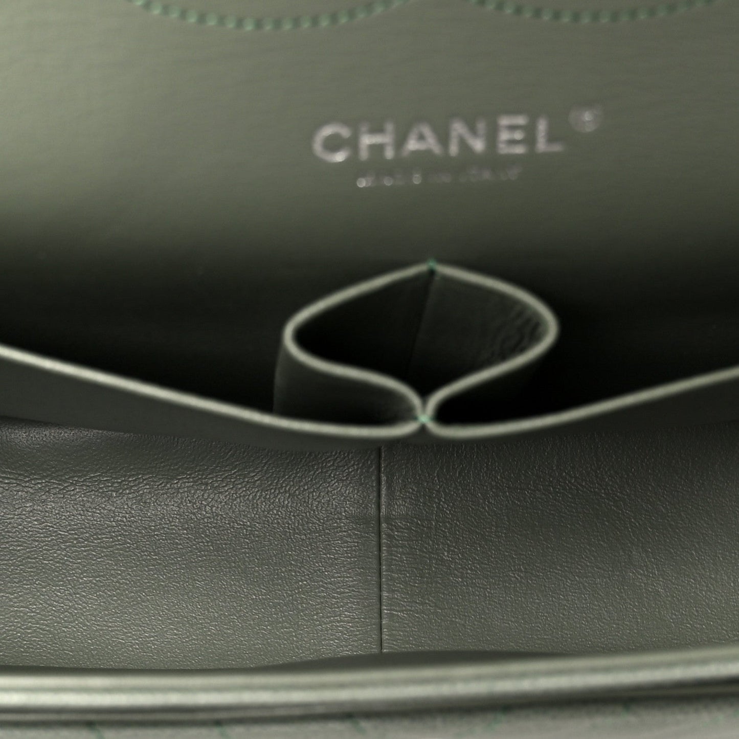Caviar Chevron Quilted Jumbo Double Flap Green