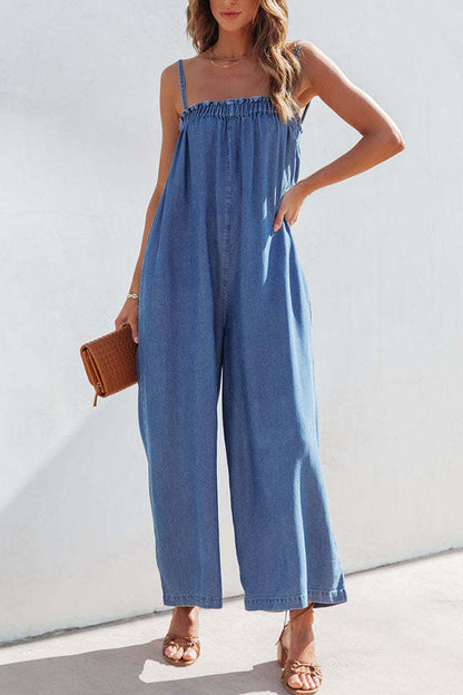 Pantalones anchos y ajustados, overoles casuales recortados