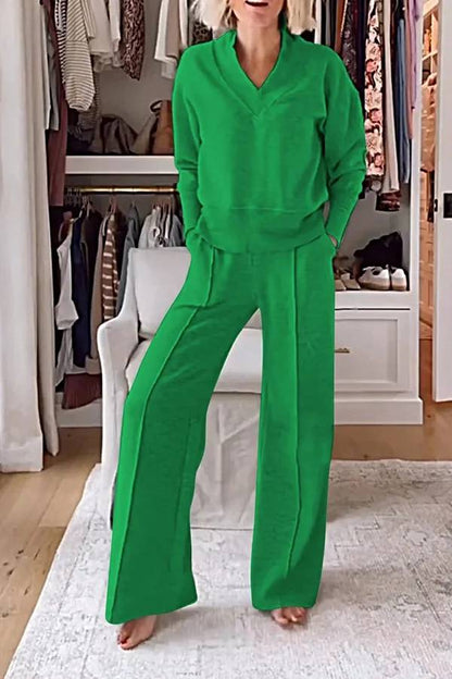 Conjunto de top de cuello en V y pantalones de estar por casa con bolsillos y cintura elástica de color liso para el frío 