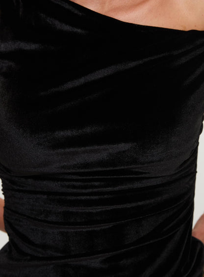 Dream Came True Asymmetrical Velvet Top Black