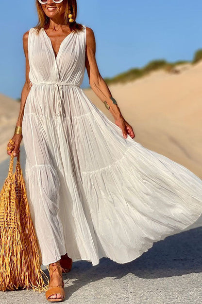 Vestido plisado con cuello en V y sin mangas con lazo