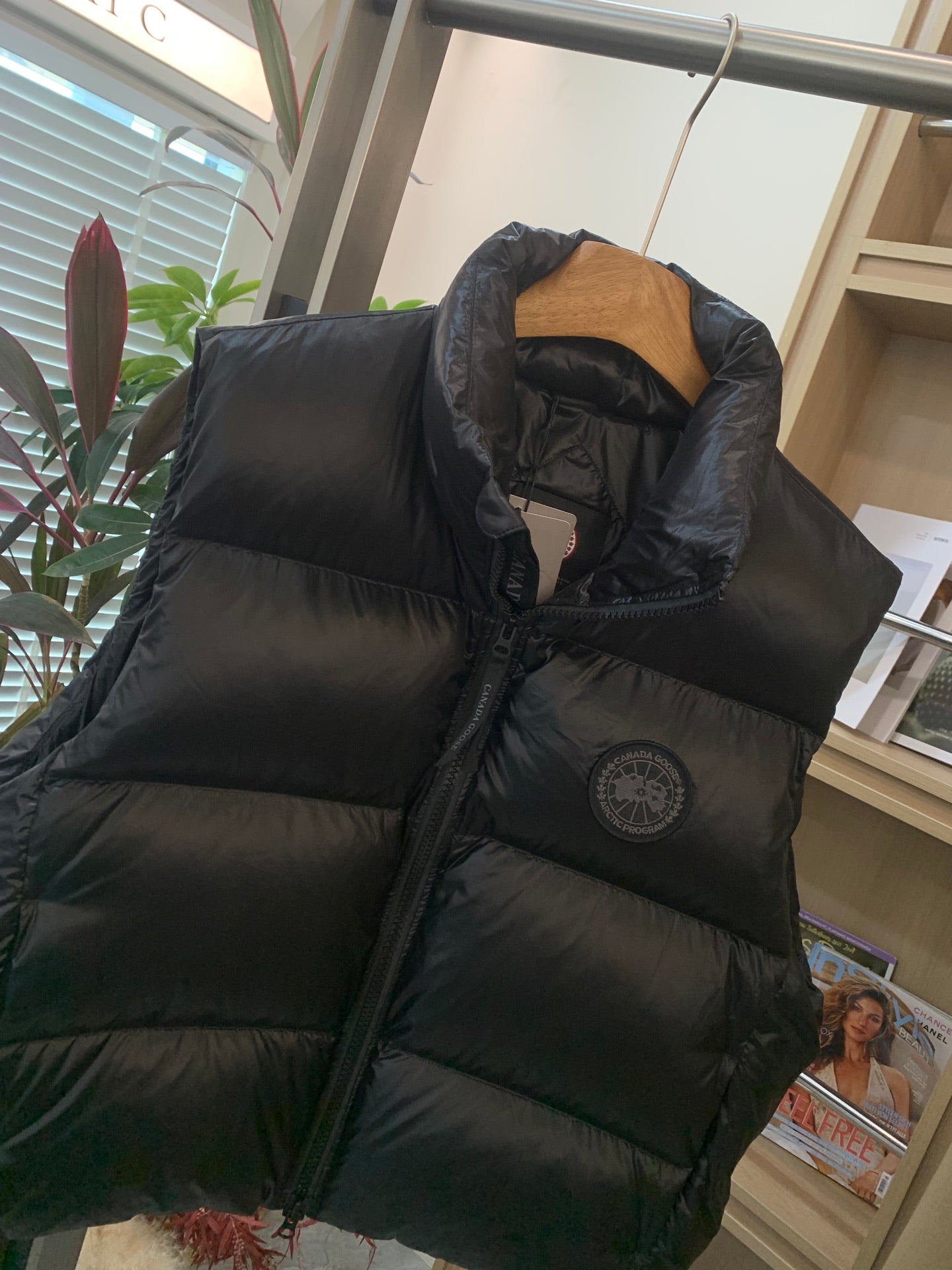 C. Goose Hooded Down Vest Black Polyester 0003