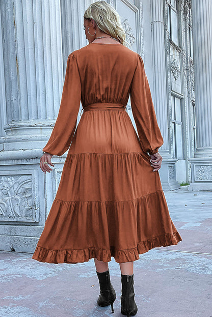 Vestido plisado con dobladillo con volantes y mangas farol con nudo canela 